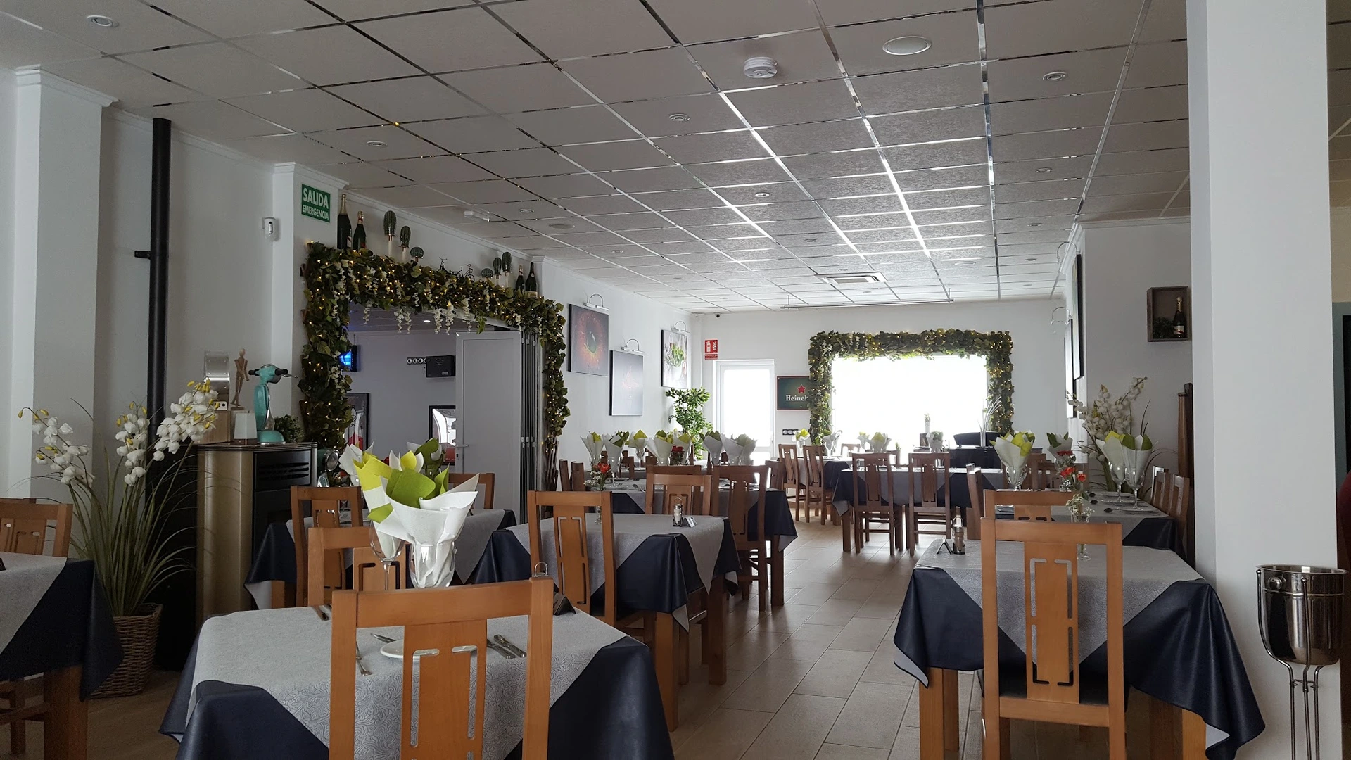 Silverstones interior dining space